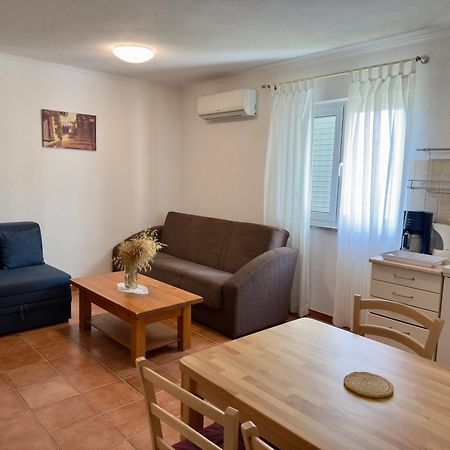 Apartment-Julia Seget Vranjica Exterior foto